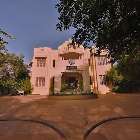 Visalam Chettinad Palace - A Cgh Earth Experience Kanadukattan Exterior photo